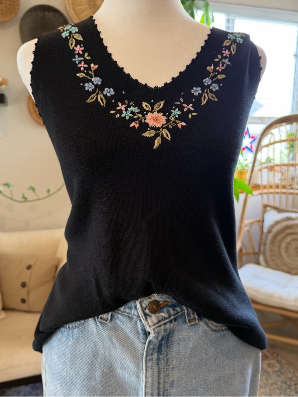 Vintage Artsy Boho Cottagecore Black Knit Floral Embroidered Knit Tank Top